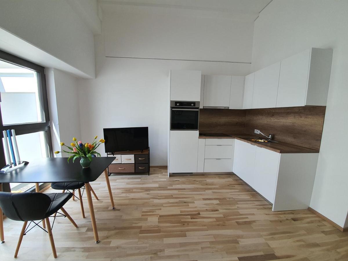 GreenPoint Appartement Wiener Neustadt Buitenkant foto